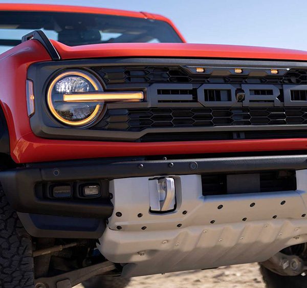 Ford Bronco Raptor 400 cavalli di puro divertimento