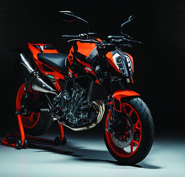 KTM 890 DUKE GP 2022 arriva la livera corsaiola