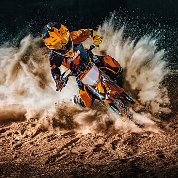 KTM 50 SX Factory Edition 2023 per piccoli campioni