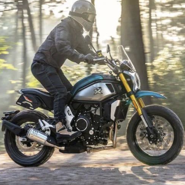 CFMoto 700CL-X ADV Scrambler nata per l’avventura