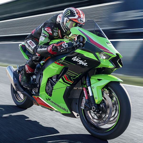 Kawasaki Ninja ZX-10R piccoli aggiornamenti, grandi miglioramenti