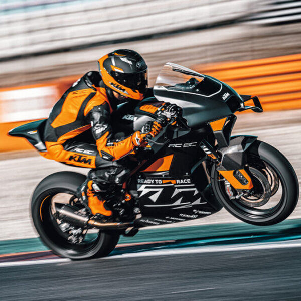 KTM RC 8C sold out in meno di tre minuti