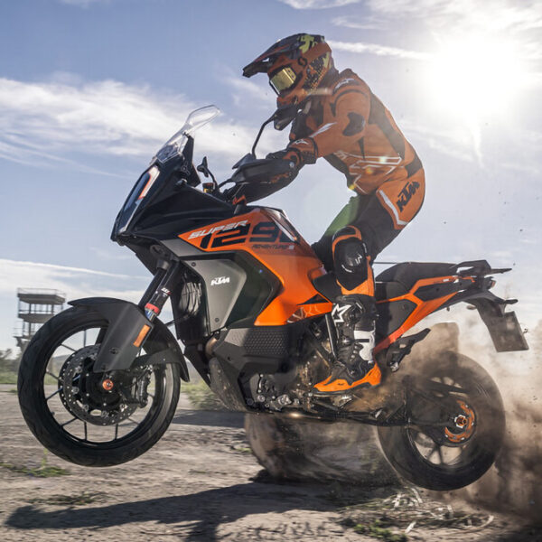 KTM 1290 Super Adventure S adrenalinica avventura