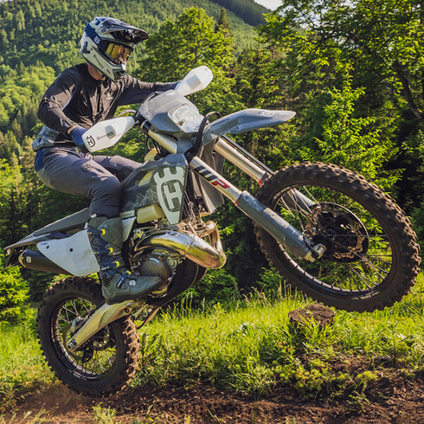 Husqvarna TE 300 e FE 350 Pro: enduro per sentirsi piloti