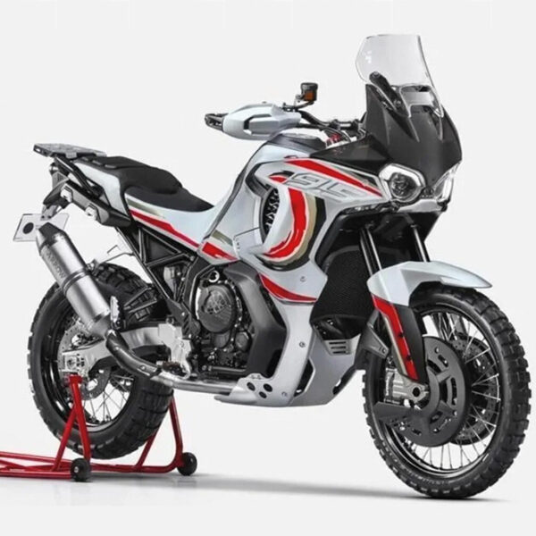 MV Agusta Enduro Veloce: nuovo nome per la Lucky Explorer