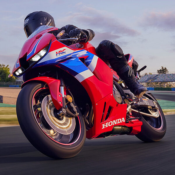 Honda CBR600RR ecco il prezzo della nuova Supersport Jap