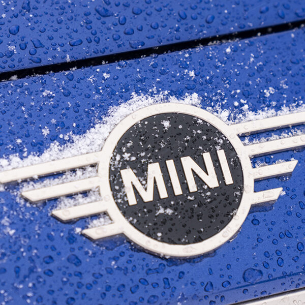 MINI Cooper SE: divertimento assicurato in full electric