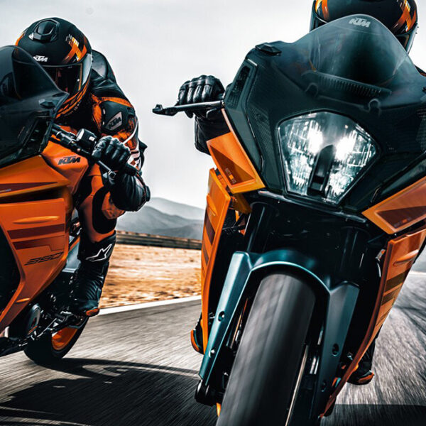 KTM RC 2024: nuove colorazioni per le piccole sportive