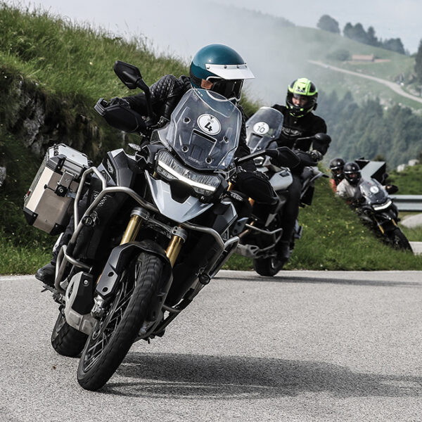 Triumph Adventure Experience 2024: avventura tra monti e cultura