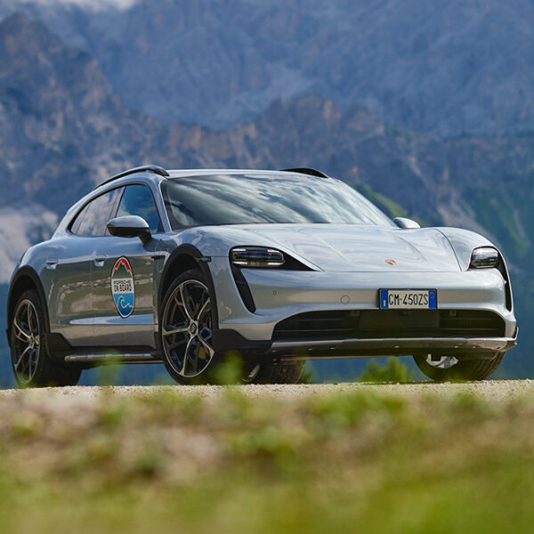 Porsche On Board 2024 all’Insegna di adrenalina ed e-performance