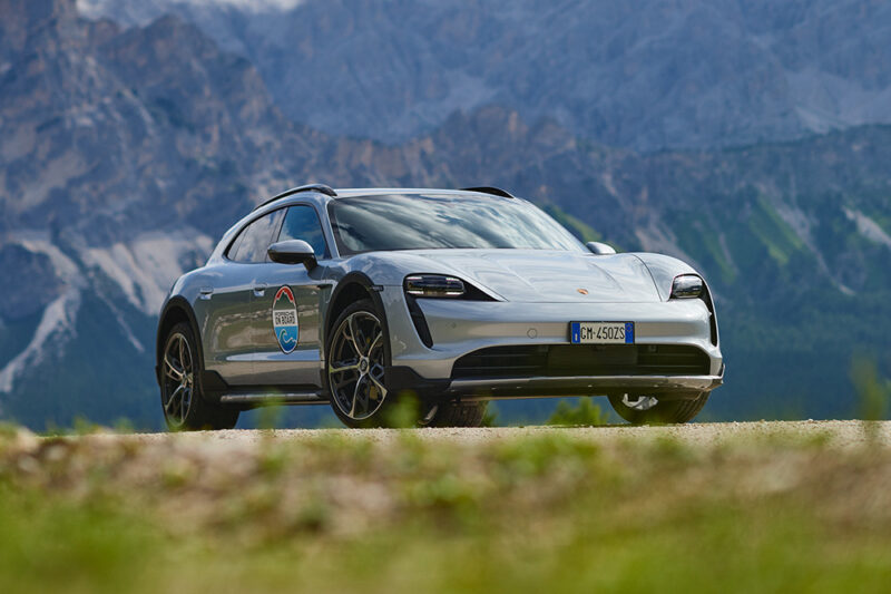 Porsche On Board 2024 all’Insegna di adrenalina ed e-performance