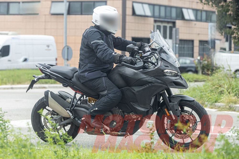 Ducati Multistrada V2 2025