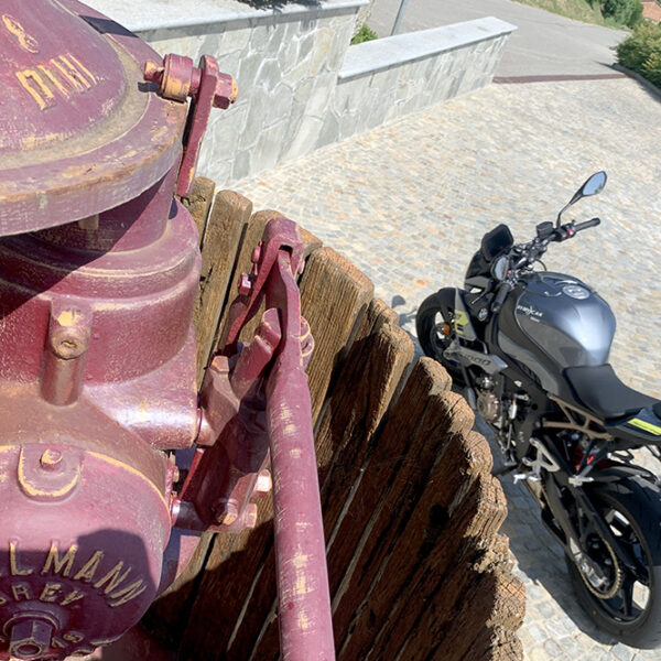 Monferrato in moto tra curve e buon vino