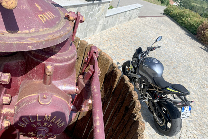 Monferrato in moto tra curve e buon vino