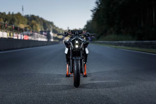 KTM 990 DUKE R 2025