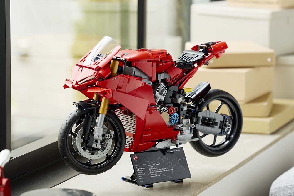 Ducati Panigale V4 S Lego