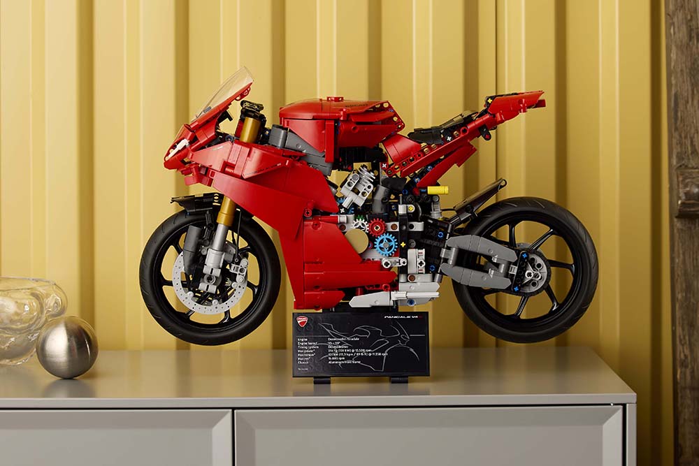 Ducati Panigale V4 S Lego