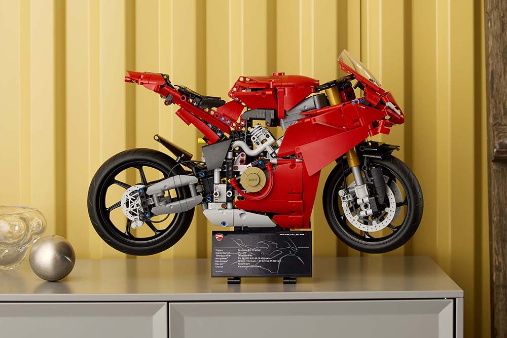 Ducati Panigale V4 S Lego