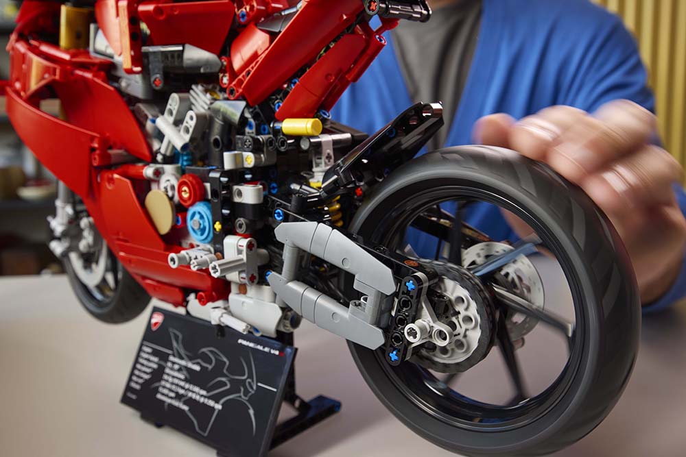 Ducati Panigale V4 S Lego