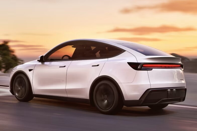 Tesla Model Y 2025