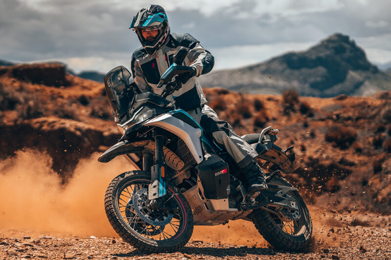 CFMOTO 800MT-X, l’enduro stradale che sfida ogni limite  